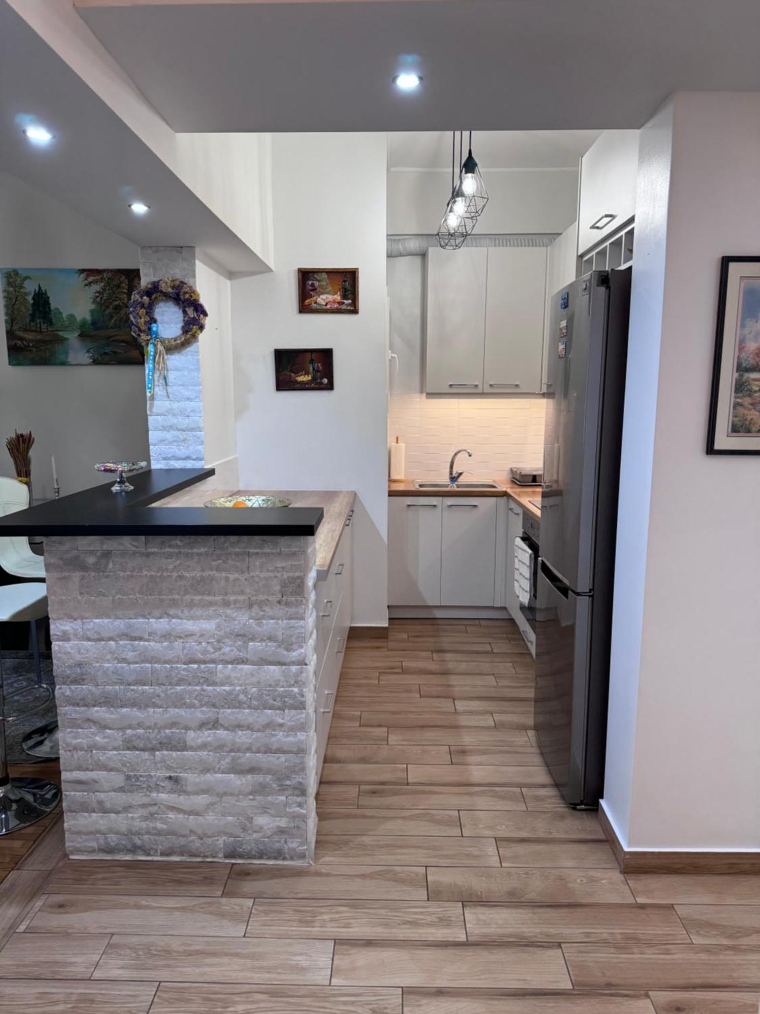 Modern Apartment In アテネ エクステリア 写真